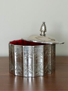 Vintage Godinger Silverplate Red Velvet Jewelry Box 1991